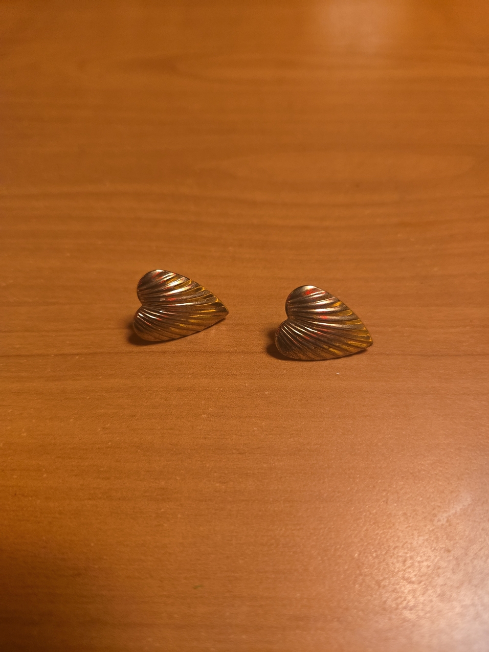 Vintage Gold  Ribbed Heart Pierced Earrings